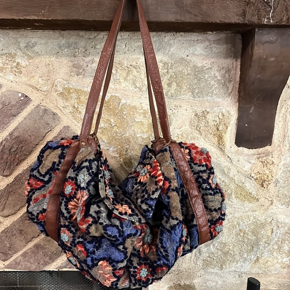 Miss Albright Handbags - Miss Albright Floral Tapestry Bag - Blue and Red
